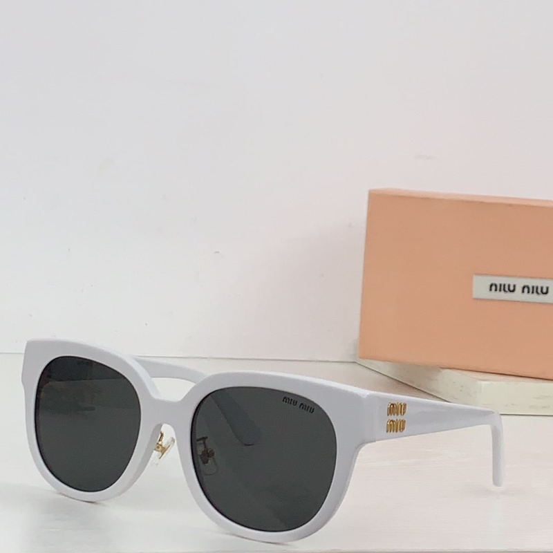 Miu miu Sunglasses